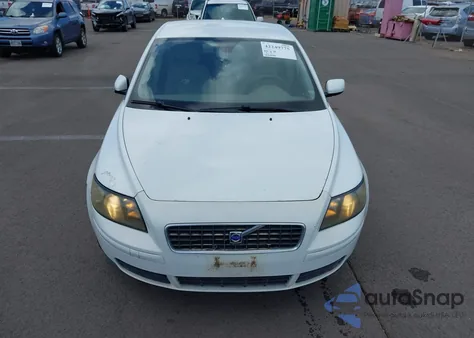 2006 Volvo S40 2.4I из США, поврежденный, VIN YV1MS382362210067
